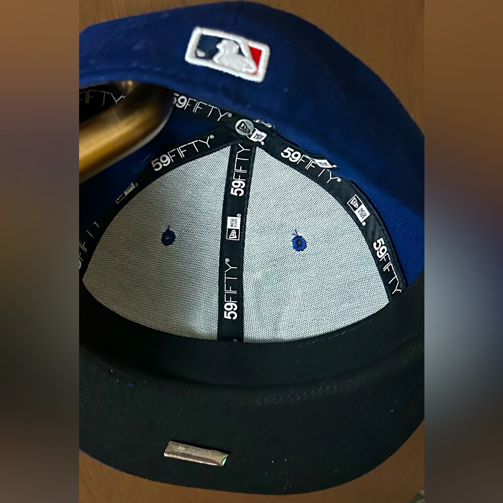 New Era Hat Mint Condition Size 7 14 Navy Blue Authentic